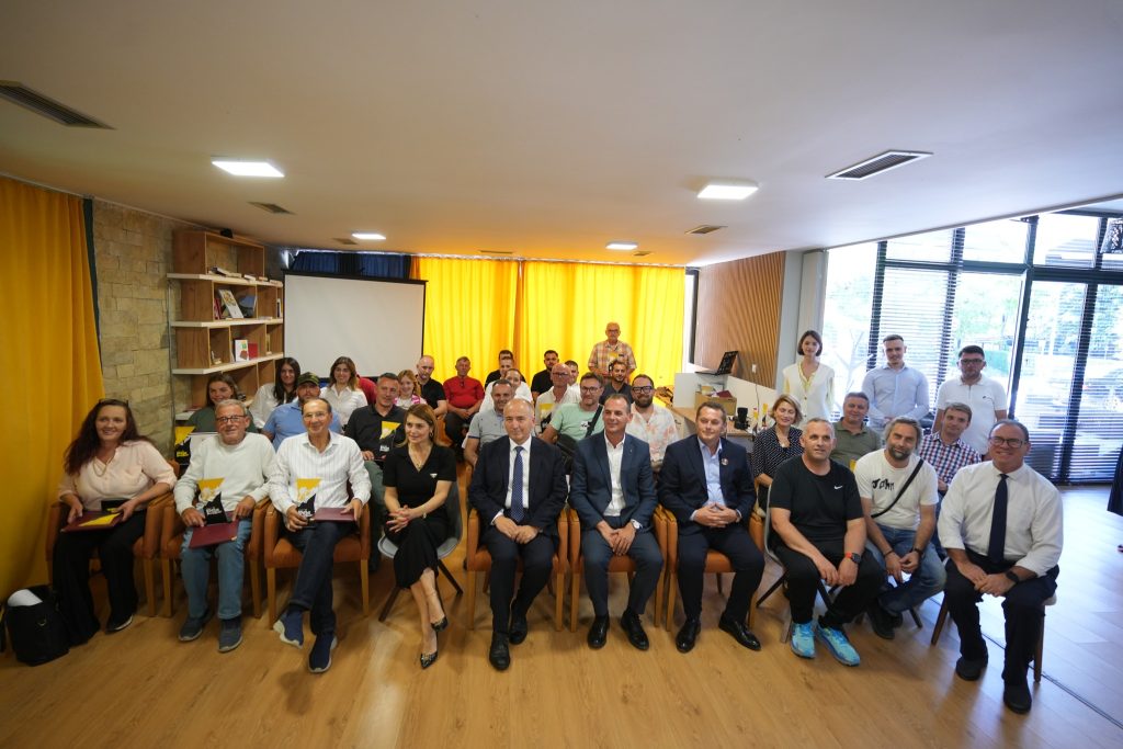Mirënjohje për Kontribuesit e Festivalit të Turizmit “Peja Outdoor Tourism Festival”